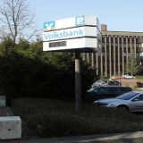 Volksbank-Pylon01